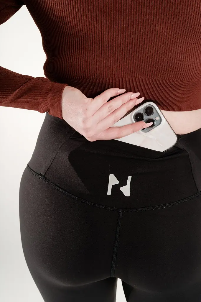 Aura Pocket Leggings black women’s leggings with pockets